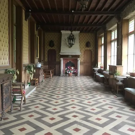 Chateau De Frühstückspension 3*